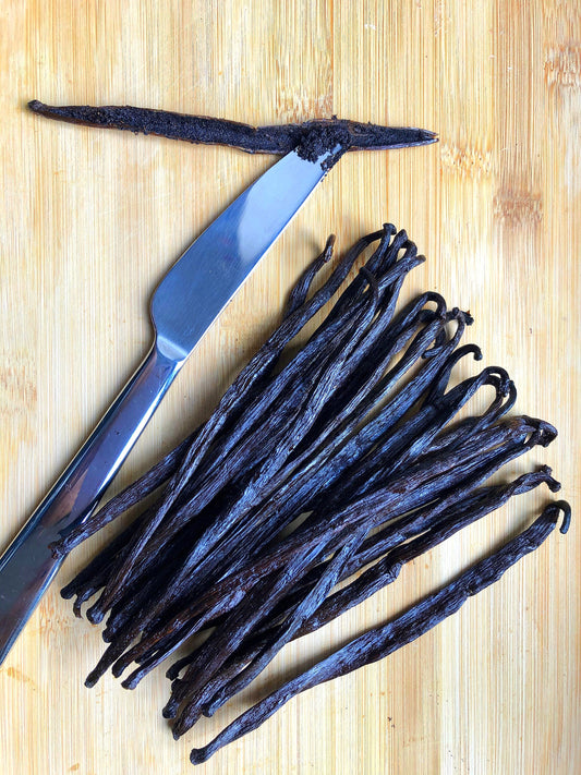 20 Tahitian Grade A vanilla beans, 13–15 cm