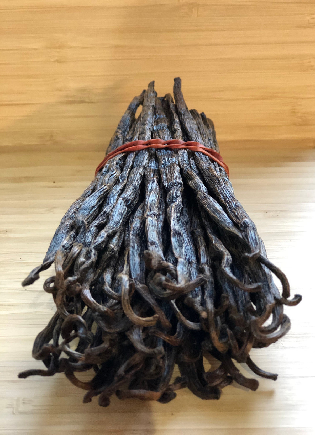 Extra-large Madagascar Grade B vanilla beans – product photo 3